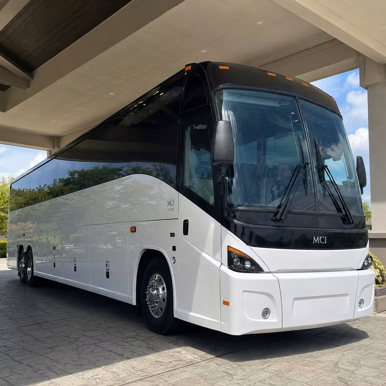 airport transfers ceremony shuttles for government military groups in corona